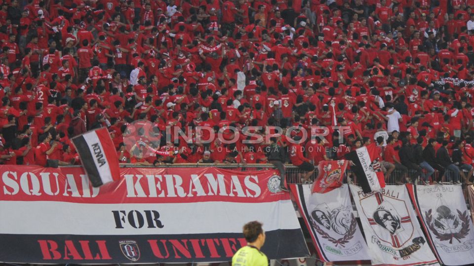 Panitia pelaksanana (panpel) pertandingan Liga 1 2019 antara PSIS Semarang menyiapkan kuota tiket kepada pendukung Bali United yang ingin nonton langsung. Copyright: © Ian Setiawan/INDOSPORT