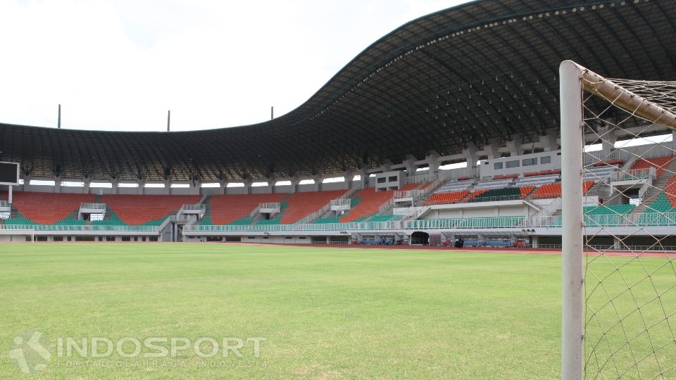Stadion Pakansari Bogor berkapasitas 31 ribu penonton. Copyright: &copy; Herry Ibrahim/INDOSPORT