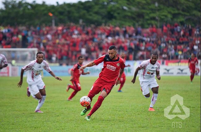 Semen Padang vs Persipura Jayapura. Copyright: &copy; 