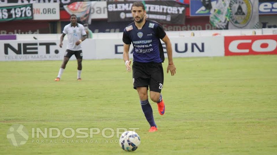 Srdan Lopicic saat masih bermain untuk Arema Cronus. Copyright: © Ian Setiawan/INDOSPORT