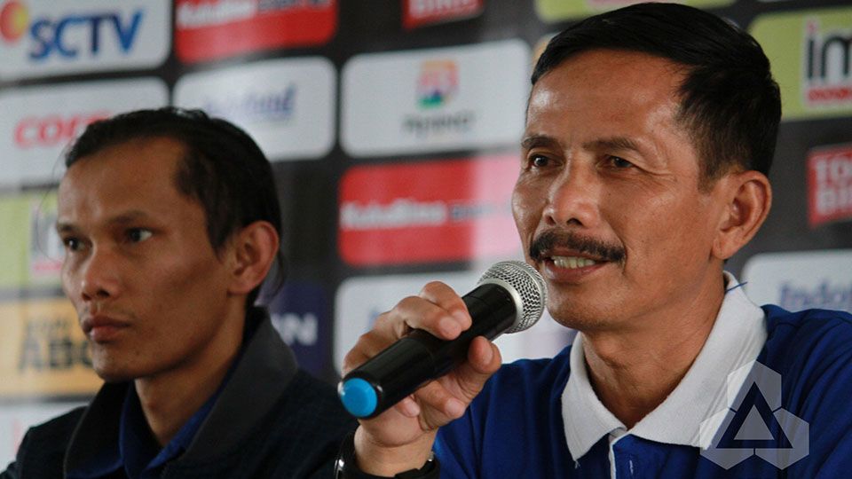 Djajang Nurdjaman, pelatih Persib Bandung. Copyright: © INDOSPORT/indonesiansc