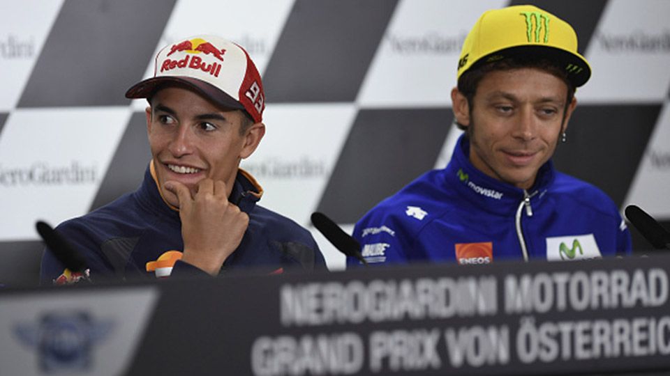 Marc Marquez dan Valentino Rossi dalam jumpa pers. Copyright: © INTERNET