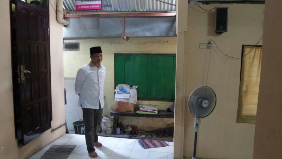 Menpora Imam Nahrawi saat berkunjung dan bernostalgia di Masjid Diponegoro Surabaya, Sabtu (03/09/16) siang. Copyright: &copy; Info Kemenpora/INDOSPORT