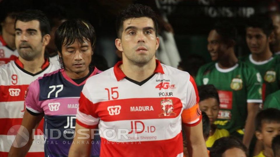 Fabiano Beltrame saat memperkuat Madura United. Copyright: © Ian Setiawan/INDOSPORT