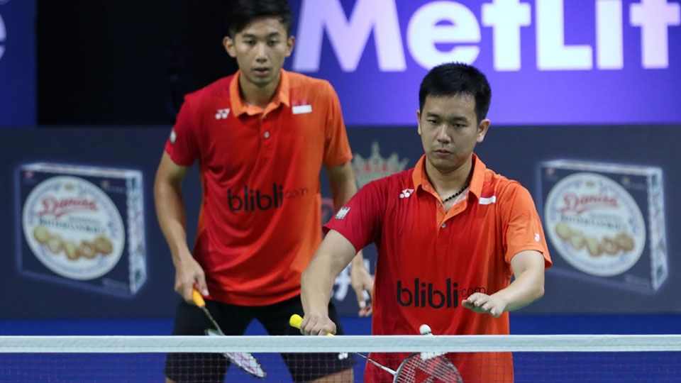 Hendra Setiawan/Rian Agung Saputro meraih kemenangan 21-17, 9-21, dan 17-21 atas wakil Jerman, Jones Ralfy Jansen/Josche Zurwonne di babak pertama Denmark Open 2016. Copyright: © PBSI