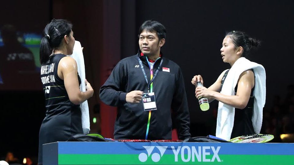 Greysia Polii/Nitya Krishinda Maheswari kehilangan momen di gim kedua. Copyright: © HUMAS PP PBSI/INDOSPORT