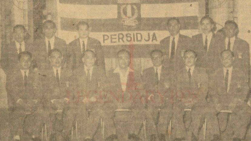 Pengurus Persija di tahun 1958 saat resepsi ulang tahun Persija ke-30 tahun di Hotel des Indes. Copyright: © Gerry/Legendary1928