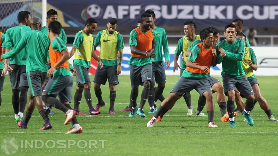 Masih ada dua laga TSC yang berjalan di saat seluruh mata Indonesia tertuju pada laga final Piala AFF 2016. Copyright: © Herry Ibrahim/INDOSPORT