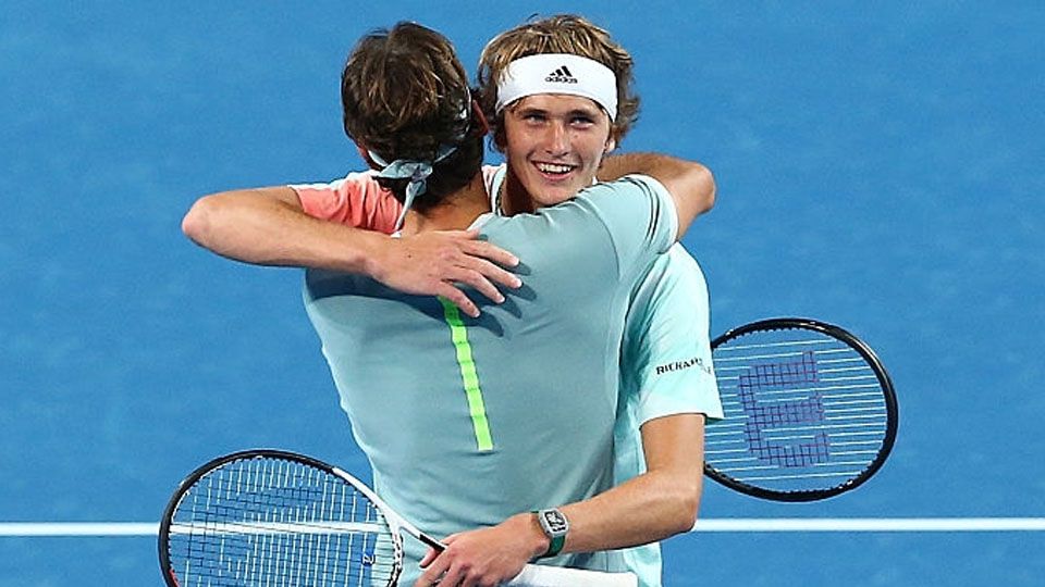 Roger Federer baru saja kalah dari Alexander Zverev 7-6 (1), 6-7 (4), 7-6 (4). Copyright: © Paul Kane/Getty Images