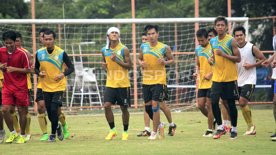 Tim Arema FC saat mejalani latihan. Copyright: &copy; Ian Setiawan/Indosport