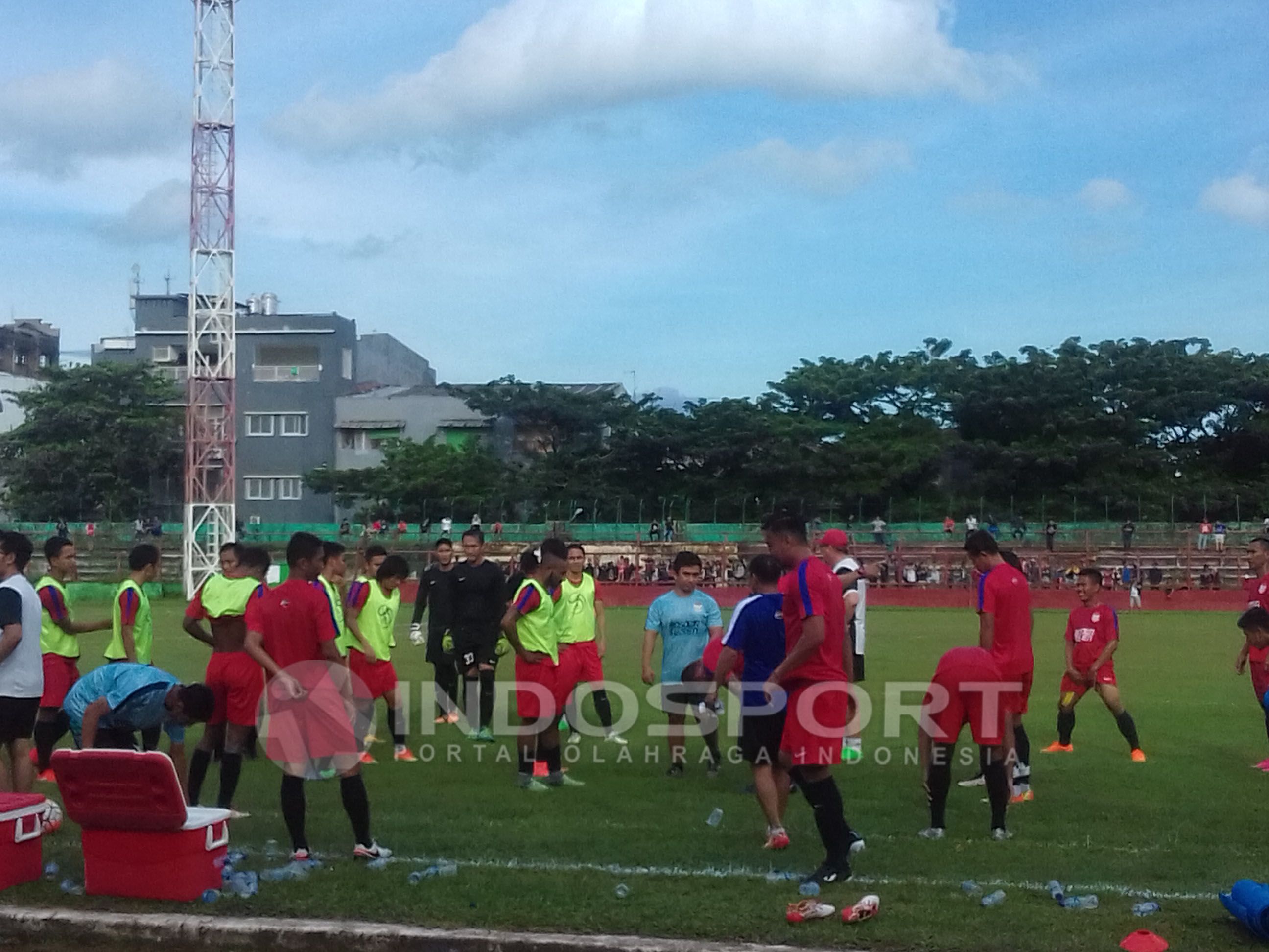 PSM Makassar saat menjalani latihan Copyright: &copy; INDOSPORT/MUHAMMAD NUR BASRI