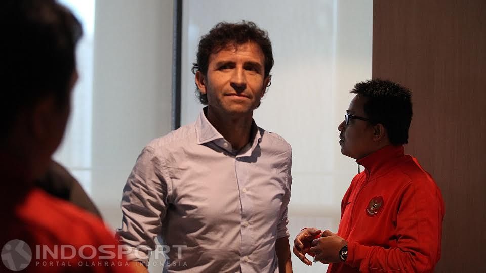 Pelatih anyar Tim Nasional (TIMNAS) Indonesia, Luis Milla. Copyright: &copy; Herry Ibrahim/INDOSPORT