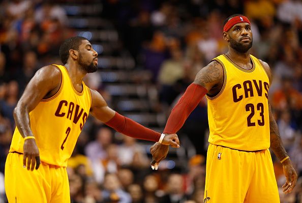 Kyrie Irving dan LeBron James. Copyright: © Christian Petersen/GettyImages