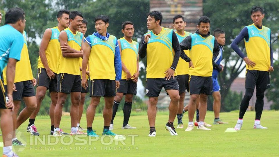 Arema Cronus dalam sesi latihan. Copyright: &copy; Ian Setiawan/INDOSPORT