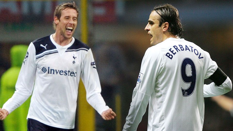Dimitar Berbatov (kanan) dan Peter Crouch. Copyright: &copy; Getty Images