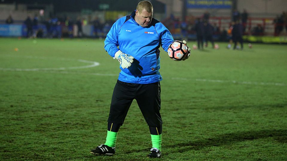 Mantan kiper Sutton united, Wayne Shaw. Copyright: © Catherine Ivill - AMA/Getty Images