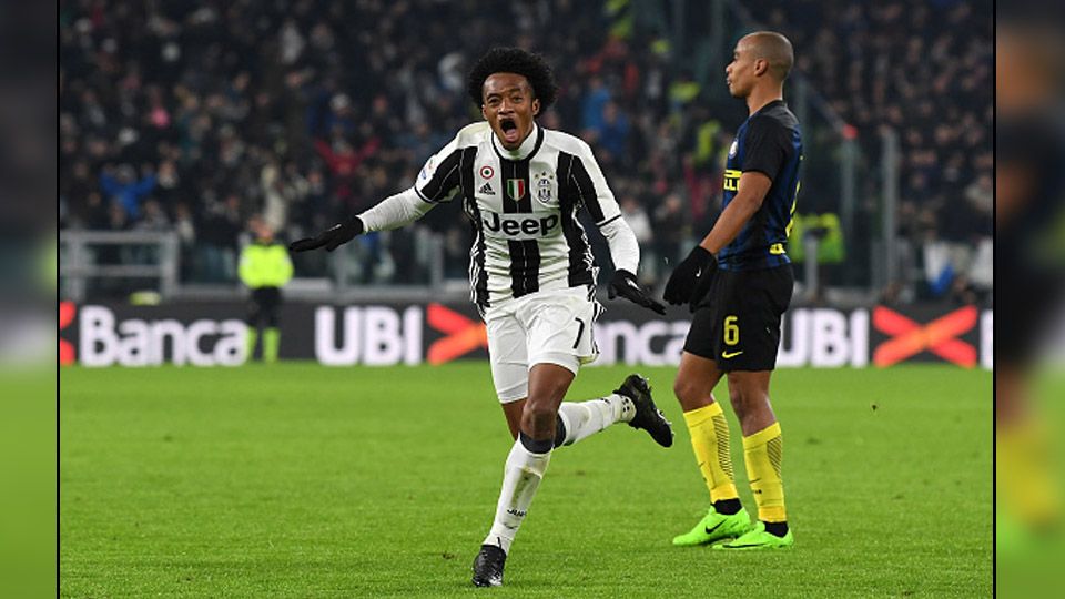 Selebrasi Juan Cuadrado. Copyright: © Valerio Pennicino/GETTYIMAGES