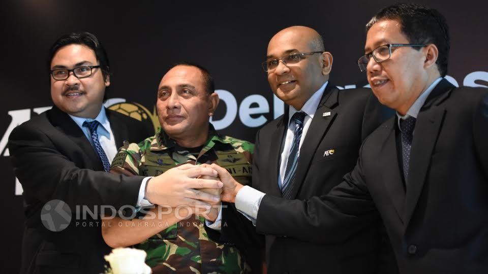kiri-kanan: Ade Wellington, Edy Rahmayadi, Dato Windsor John dan Joko Driyono. Copyright: &copy; Herry Ibrahim/INDOSPORT