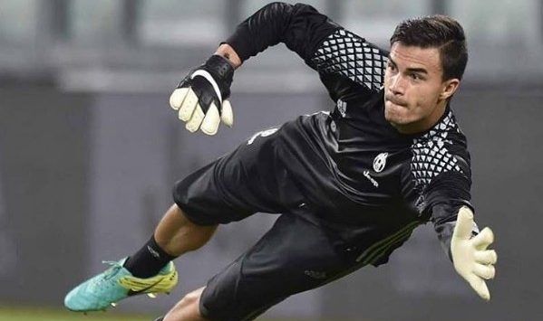 Emil Audero Mulyadi terus dibujuk untuk menjadi Warga Negara Indonesia. Copyright: © Juventus