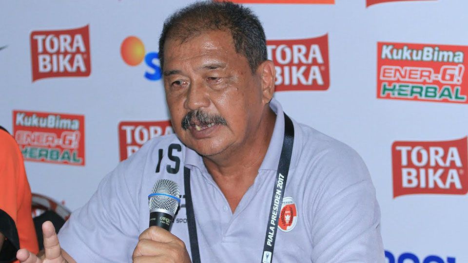 Pelatih Perseru Serui, Yusack Sutanto. Copyright: &copy; Ian Setiawan/INDOSPORT