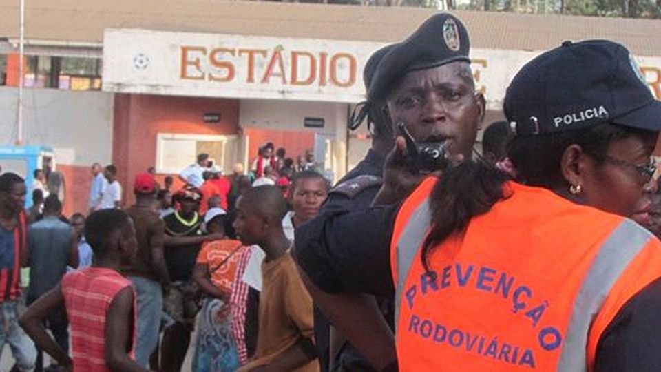 17 orang tewas dalam sebuah insiden dalam pertandingan sepakbola di Angola. Copyright: &copy; Marca