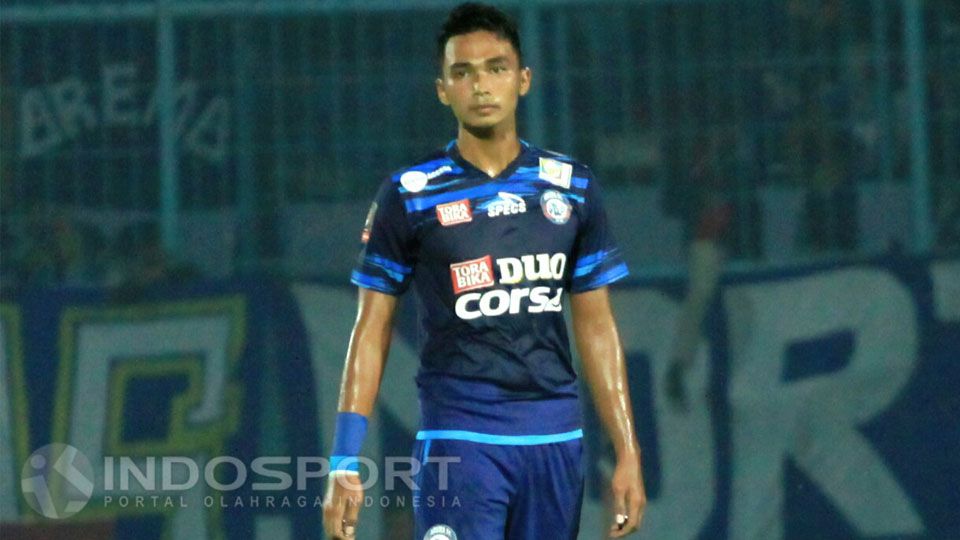 Bagas Adi Nugroho, siap matikan penyerang Bali United. Copyright: © Ian Setiawan/INDOSPORT