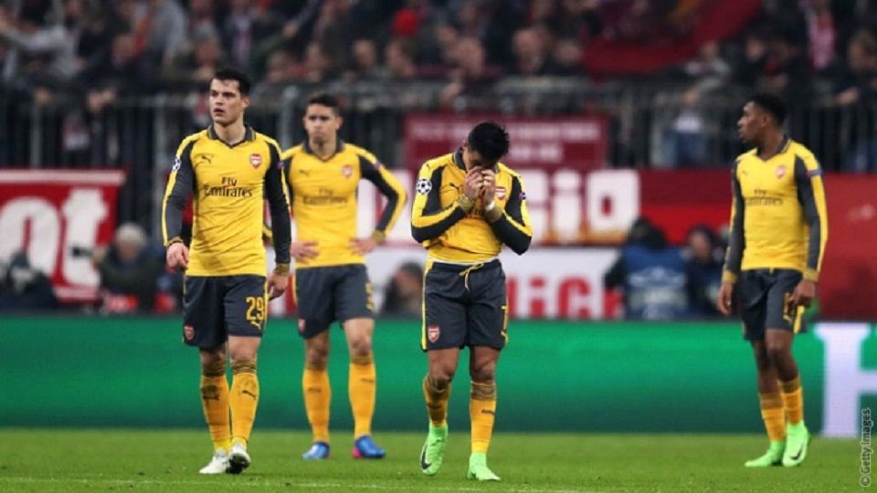 Skuat Arsenal tertunduk lesu usai dibantai Munchen dengan skor telak 5-1. Copyright: &copy; Arsenal
