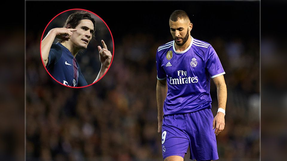 Striker Real Madrid, Karim Benzema, kabarnya ingin dijadikan opsi tukar dengan ujung tombak PSG, Edinson Cavani. Copyright: © Jean Catuffe-fotopress/GettyImages