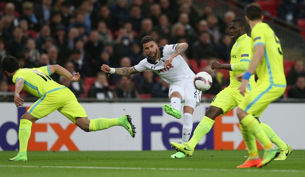 Kyle Walker belum mampu bawa Spurs menang di babak pertama. Copyright: &copy; Tottenham Hotspur