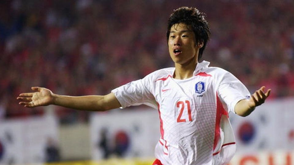 Park Ji-Sung pada laga Final Piala Dunia 2002. Copyright: © Clive Brunskill/Getty Images