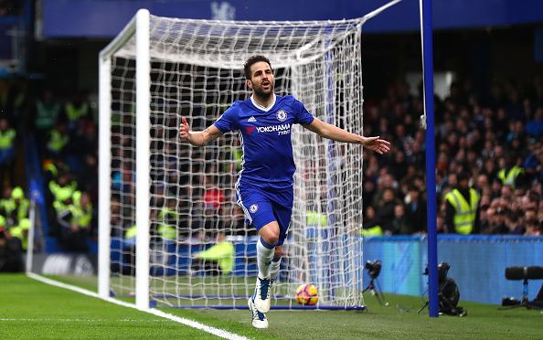 Cesc Fabregas, playmaker andalan Chelsea. Copyright: © Clive Rose/GettyImages