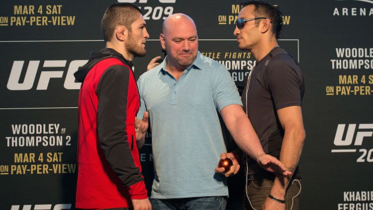 Petarung Mixed Martial Arts (MMA), Tony Ferguson menunjukan kemurkaannya terkait keputusan Khabib Nurmagomedov untuk mundur dari ajang UFC 249. Copyright: © Brandon Magnus/Zuffa LLC/Zuffa LLC/Getty Images