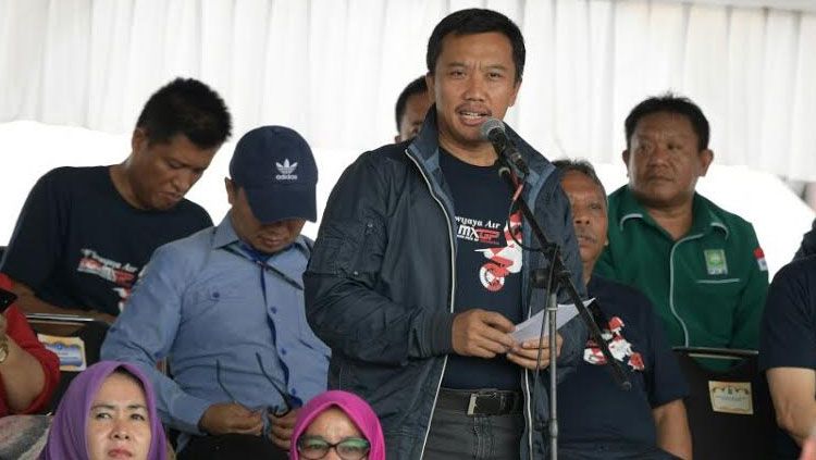 Imam Nahrawi sambut positif Go-Jek jadi sponsor Liga 1. Copyright: © Kemenpora