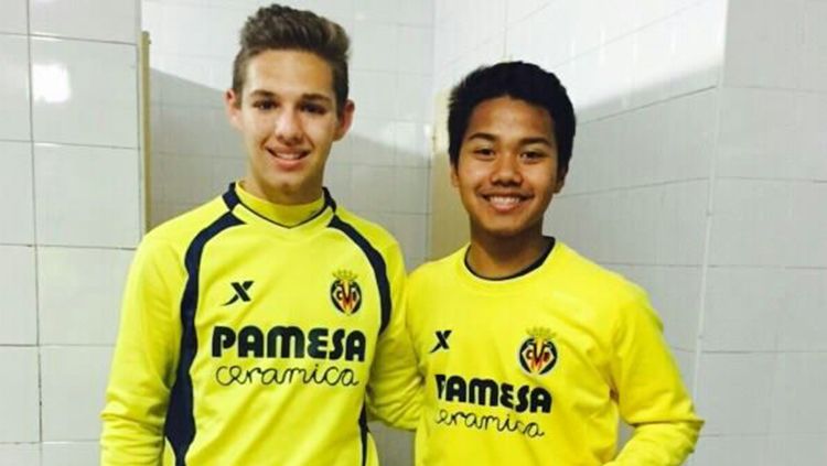Andri Syahputra saat berlatih di Villarreal. Copyright: © Dokumentasi Pribadi/Agus Sudarmanto