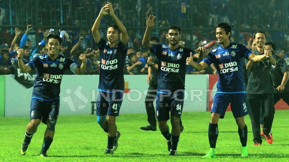 Tiga pemain Arema FC dipanggil Luis Milla untuk memperkuat Timnas Indonesia U-22. Copyright: © Ian Setiawan/INDOSPORT