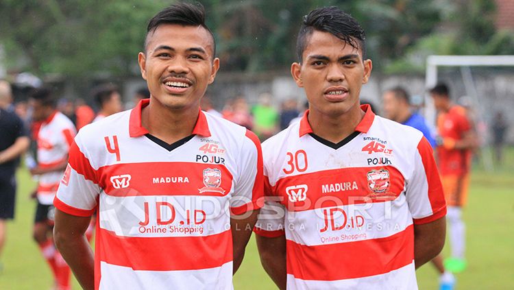 Tanjung Sugianto dan Asep Berlian (kiri). Copyright: © Ian Setiawan/INDOSPORT