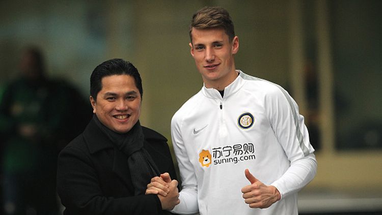 Klub sepak bola Serie A Liga Italia, Torino, dikabarkan menaruh minat kepada striker Inter Milan, Andrea Pinamonti (kanan). Copyright: © Marco Luzzani - Inter/Inter via Getty Images