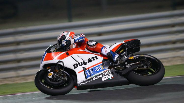 Andrea Dovizioso dalam tes pramusim hari pertama di Sirkuit Losail. Copyright: &copy; Twitter/@crash_motogp