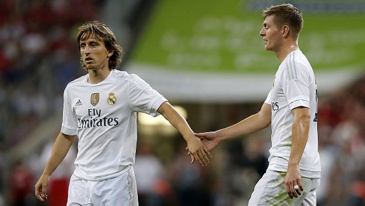 Luka Modric (kiri) dan Toni Kroos (kanan). Copyright: © Angel Martinez/Real Madrid via Getty Images