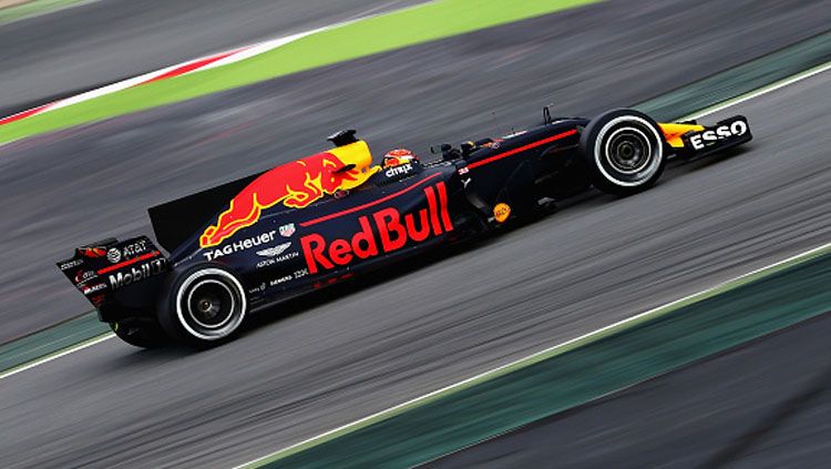 Max Verstappen saat dalam lintasan balap. Copyright: © Dan Istitene/Getty Images