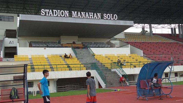 Sistem tiket bioskop akan diterapkan di Stadion Manahan Solo. Copyright: © Benny Rahardjo/INDOSPORT