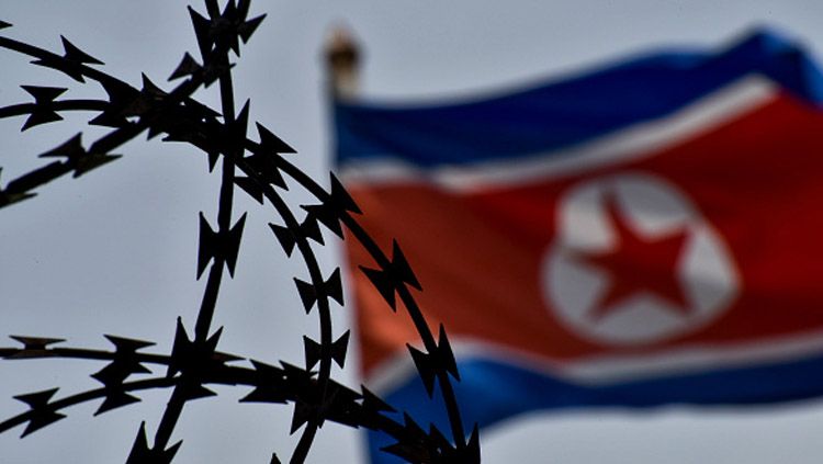 Bendera Korea Utara. Copyright: © Chris Jung/NurPhoto via Getty Images