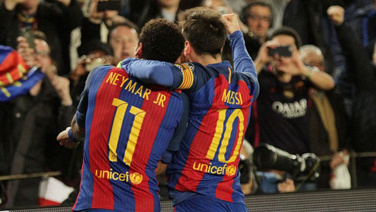 Selebrasi Neymar dan Lionel Messi saat masih di Barcelona. Copyright: © Angel Boluda/Action Plus via Getty Images