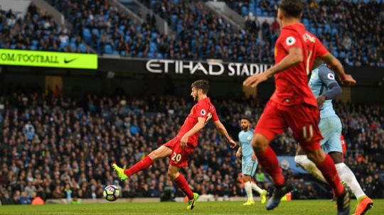 Gelandang Liverpool, Adam Lallana. Copyright: © Laurence Griffiths/Getty Images