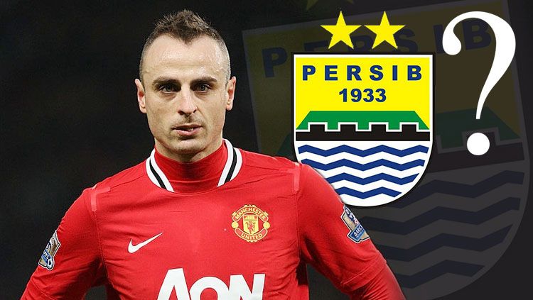 Dimitar Berbatov dan logo Persib Bandung. Copyright: © INDOSPORT/Matthew Peters/Man Utd via Getty Images