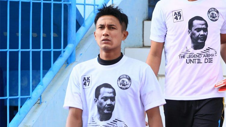 Kapten tim Arema FC, Johan Ahmad Alfarizi. Copyright: © INDOSPORT/Ian Setiawan