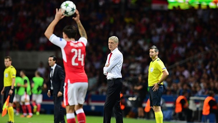 Hector Bellerin merasa berhutang budi dengan Arsene Wenger. Copyright: © FRANCK FIFE/AFP/Getty Images