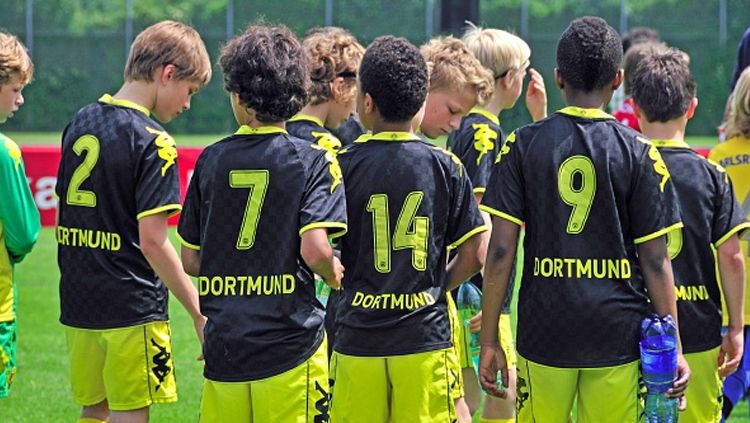 Tim muda Dortmund, calon bintang masa depan. Copyright: © JOKER / Walter G. Allgöwer/ullstein bild via Getty Images