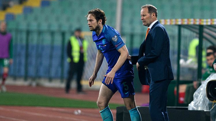 Danny Blind dan anaknya, Daley Blind. Copyright: © NIKOLAY DOYCHINOV/AFP/Getty Images