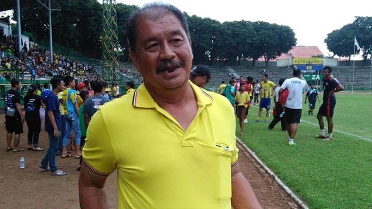 Pelatih Perserui Serui, Yusak Sutanto. Copyright: &copy; pakarbola.net